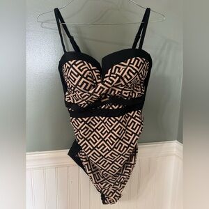 Geometric Print One-Piece Swimsuit in Black and Beige